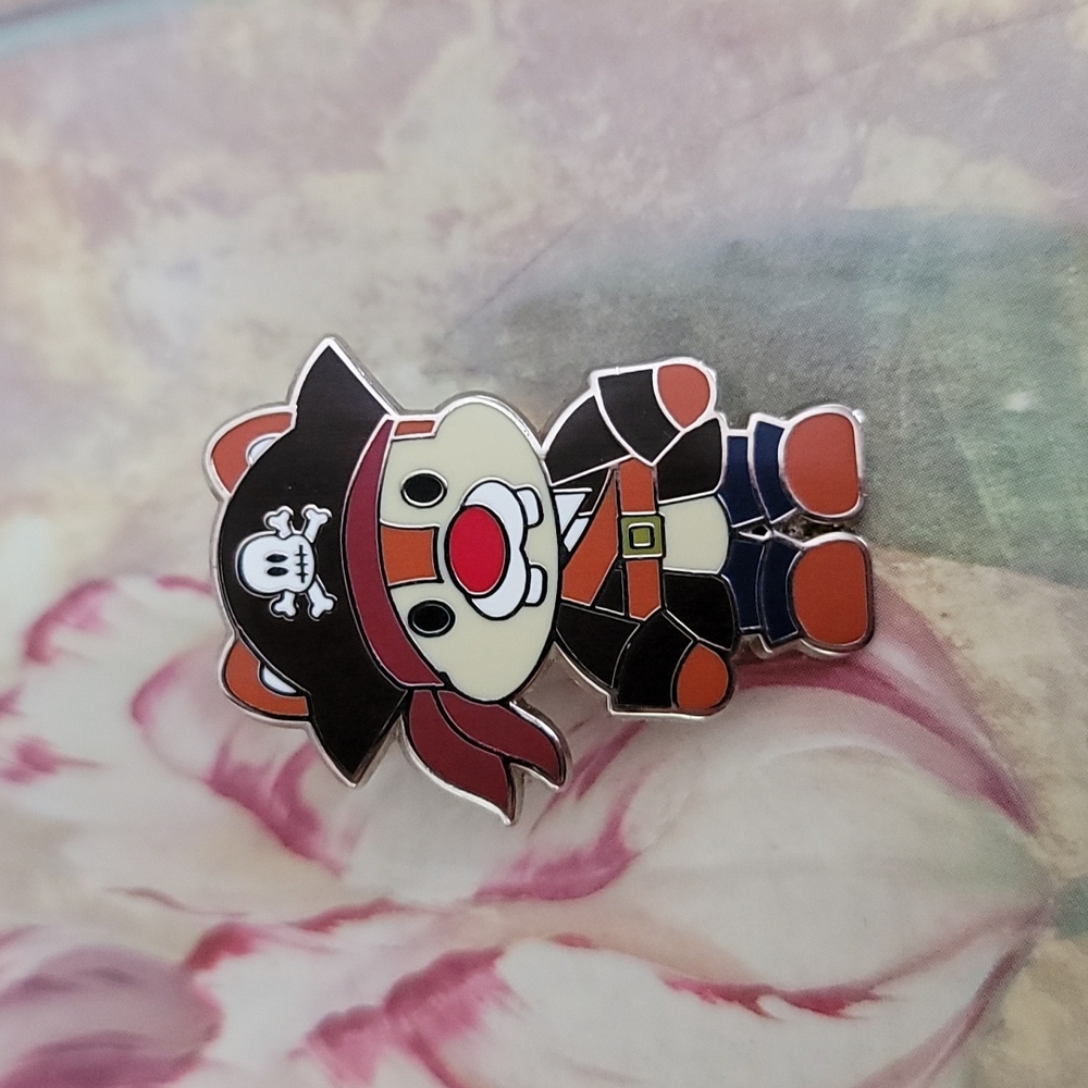 Disney Official Pin Trading Pirate Dale Chipmunk